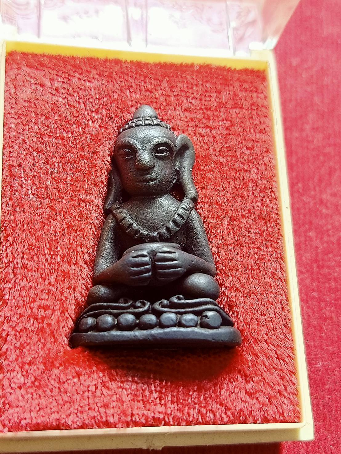 พระกริ่งพนมรุ้ง หลวงพ่อเที่ยง ที่ระลึกงานฝังลูกนิมิตอุโบสถ วัดเขากระโดง จ.บุรีรัมย์ ปั 2530 พร้อมกล่อง (SKU-06843)