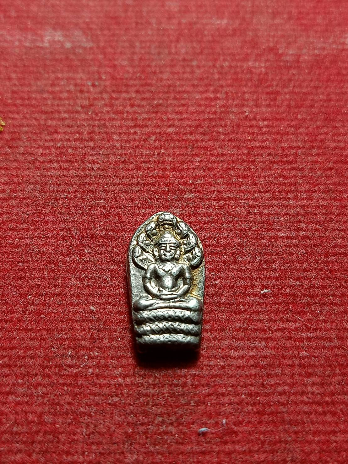เหรียญปรกใบมะขาม หลวงปู่มัง เนื้อเงิน วัดเทพกุญชรวราราม จ.ลพบุรี (SKU-11636)