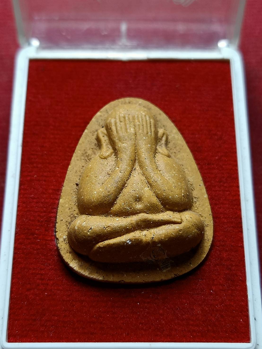 พระผงปิดตาหลวงพ่อรวย เสาร์ 5 วัดตะโก จ.อยุธยา พร้อมกล่อง (SKU-09243)