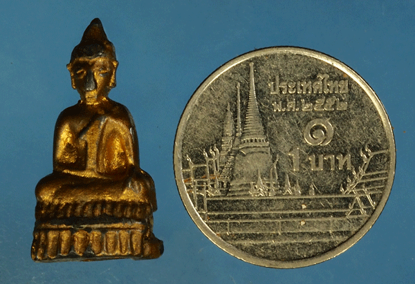 *27812 พระชัยวัฒน์ เนื่อชินตะกั่ว ลงบรอนซ์ ฝังเขี้ยวหมาป่า ไม่ทราบที่และปีสร้าง 13