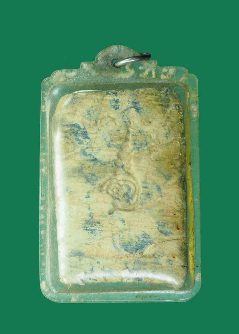 *30703 พระสมเด็จเจ้าคุณสุพจน์ วัดสุทัศน์ หลังยันต์ เลี่ยมพลาสติกเก่า ฐานล่างด้านหน้าซ้ายมือแตกไม่ไม่ได้ซ่อม 9