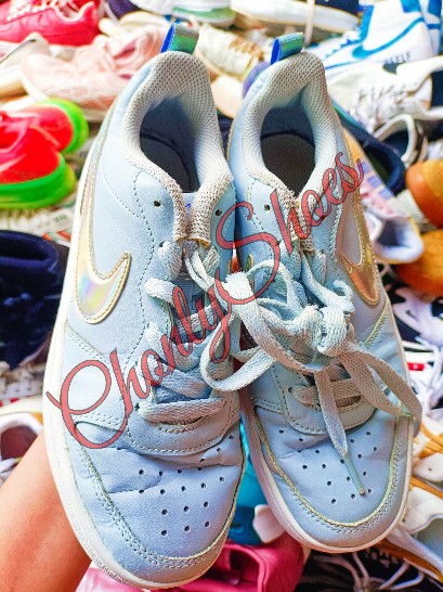 second hand shoes