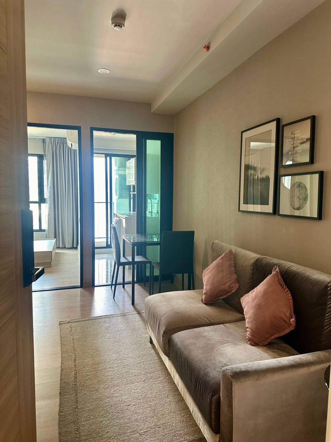 ขาย /เช่า (For Sale/Rent) คอนโด : ไนท์บริดจ์ ติวานนท์ Knightsbridge Duplex Tiwanon ประเภท : 1 ห้องนอน 1 ห้องน้ำ พื้นที่ : 28.8 ตรม.