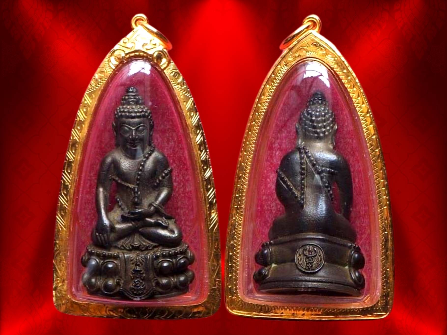 พระกริ่งคุ้มเกล้า (คุ้มเกล้ามหามงคล) ภปร. ปี 2524 พิธีใหญ่ เนื้อนวะโลหะ กริ่งดังฟังชัด งามๆ ครับ