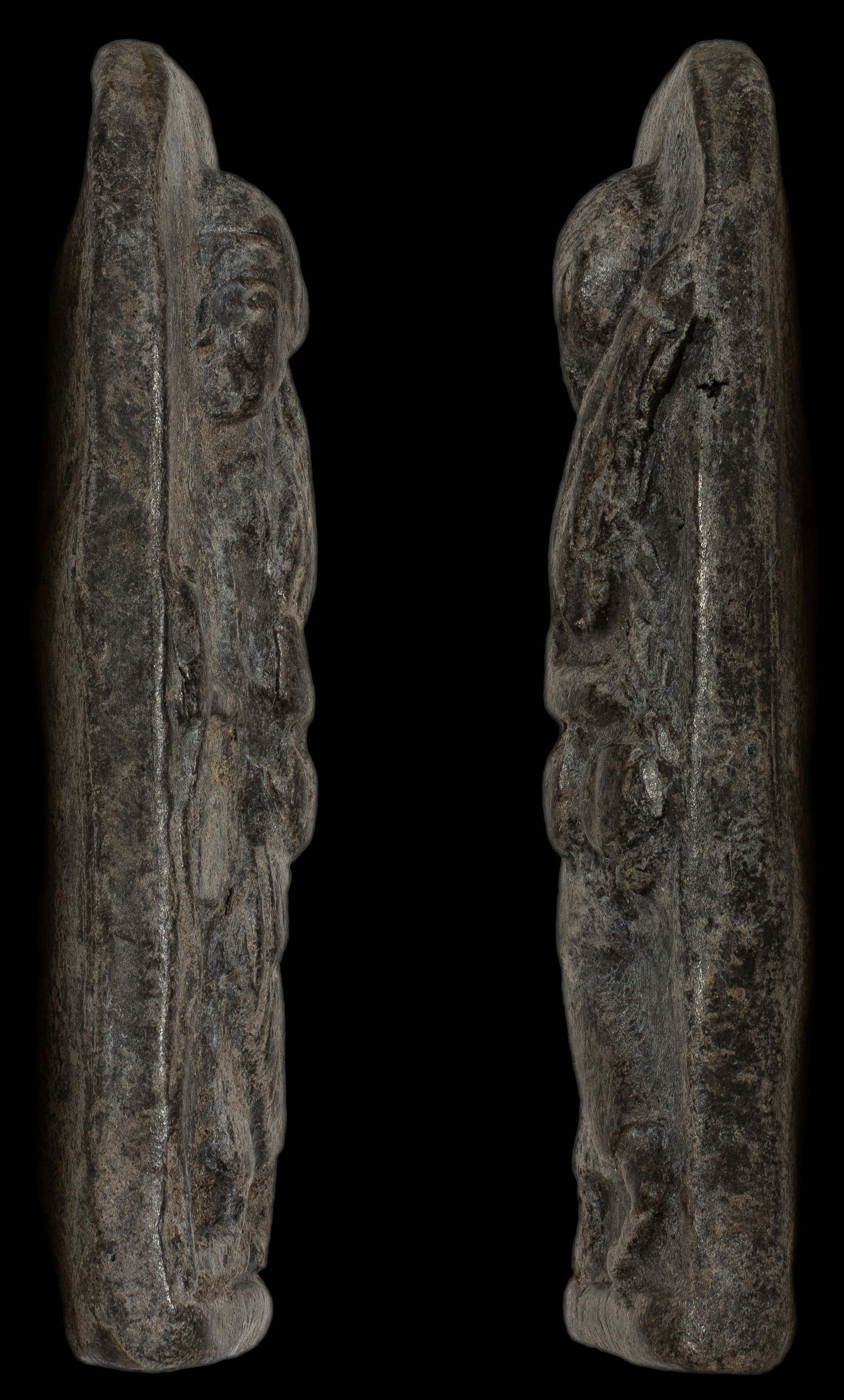 พระสิวลีพิมพ์หมวกกันน็อค หลวงพ่อกวย ยุคต้น เนื้อดินผสมผงใบลาน