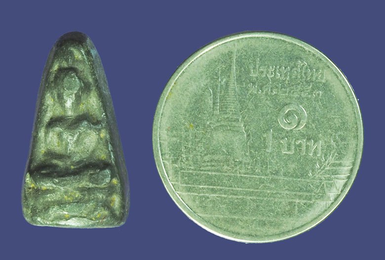 *39575 พระหล่อหลวงพ่อดำ วัดกุฏี ปราจีนบุรี เนื้อชินตะกั่ว เก่า 13