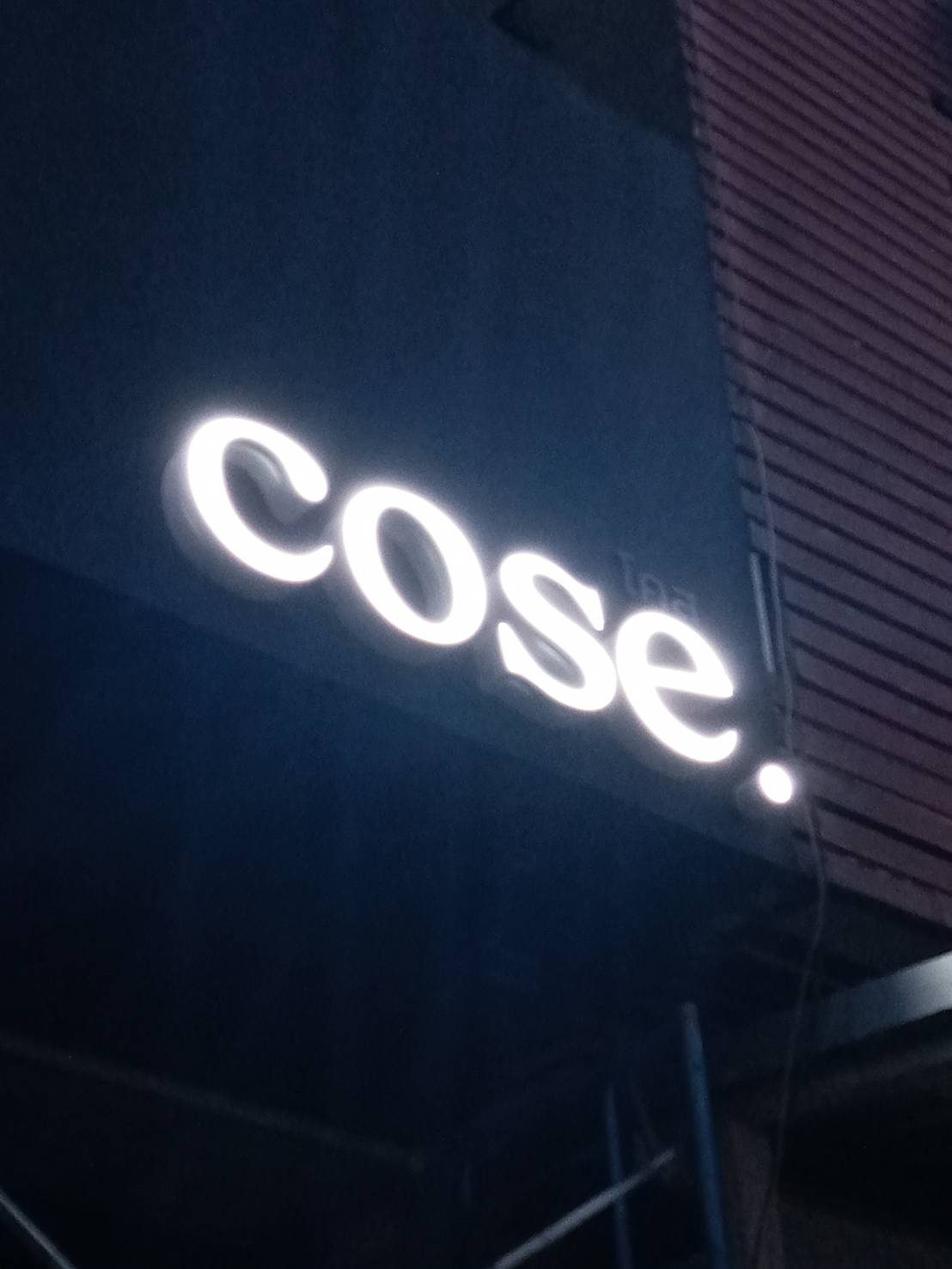 กล่องไฟติดหน้าร้าน