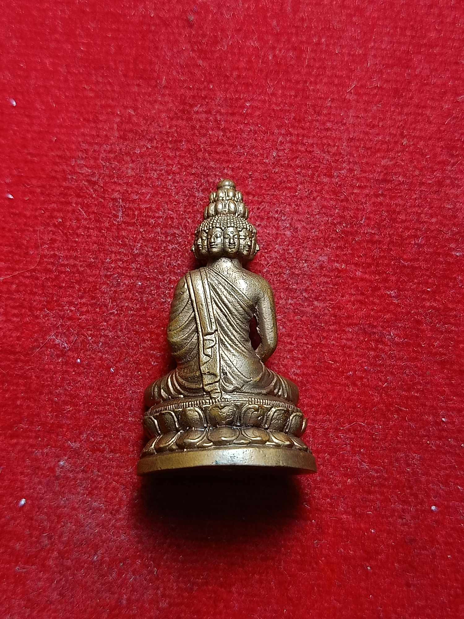 รูปหล่อพระมหาเศรษฐีนวโกฏิ เจ้าคุณธงชัย วัดไตรมิตรและวัดสระเกศ กทม. พิมพ์เล็ก เนื้อนวโลหะ อ.ลักษณ์ เรขานิเทศสร้าง (SKU-03372)