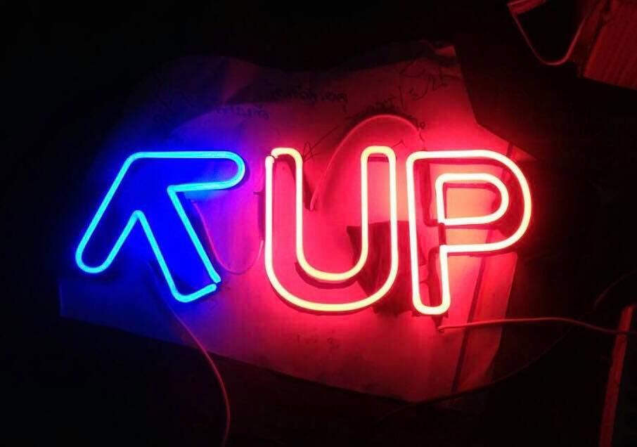 ป้ายไฟนีออนดัดหลอดแก้ววินเทจ