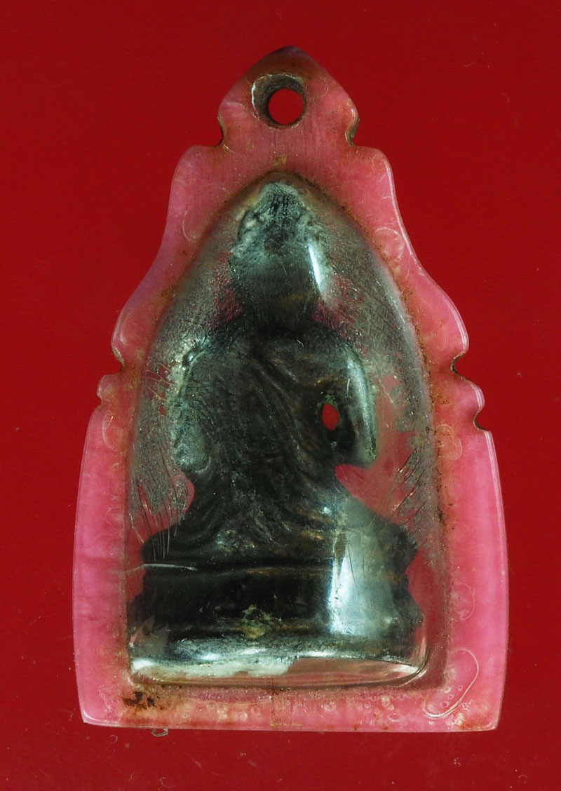 *28244 พระพุทธปางประทานพร เลี่ยมพลาสติกเก่า ไม่ทราบที่และปีสร้าง 7