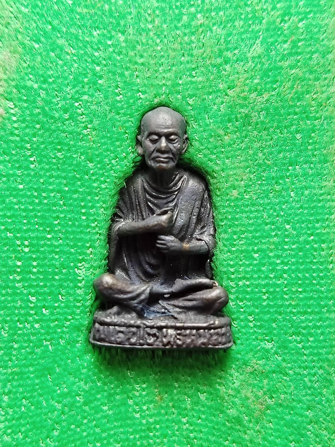 รูปหล่ออนุสรณ์ สมเด็จพระพุฒาจารย์โต วัดระฆังโฆสิตาราม ปี 2537 พร้อมกล่อง (SKU-07777)