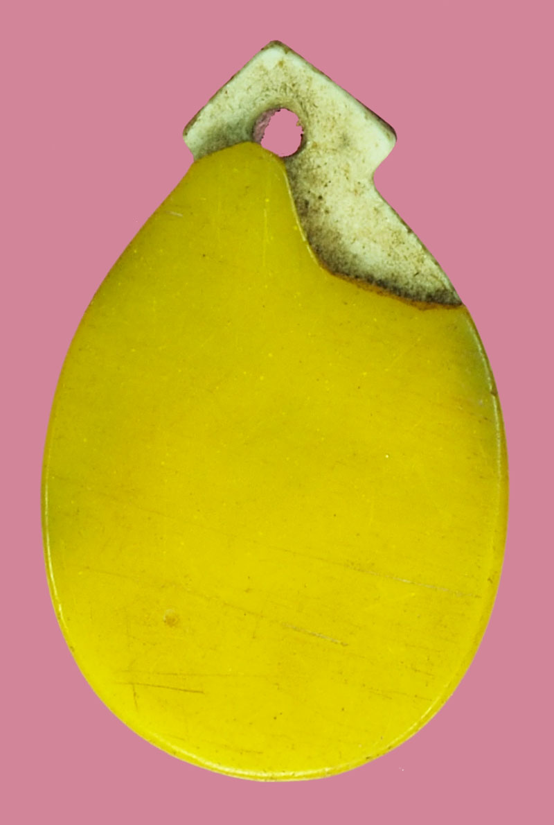 *37809 นางกวักเลี่ยมพลาสติกเก่าไม่ราบที่และปีสร้าง 12