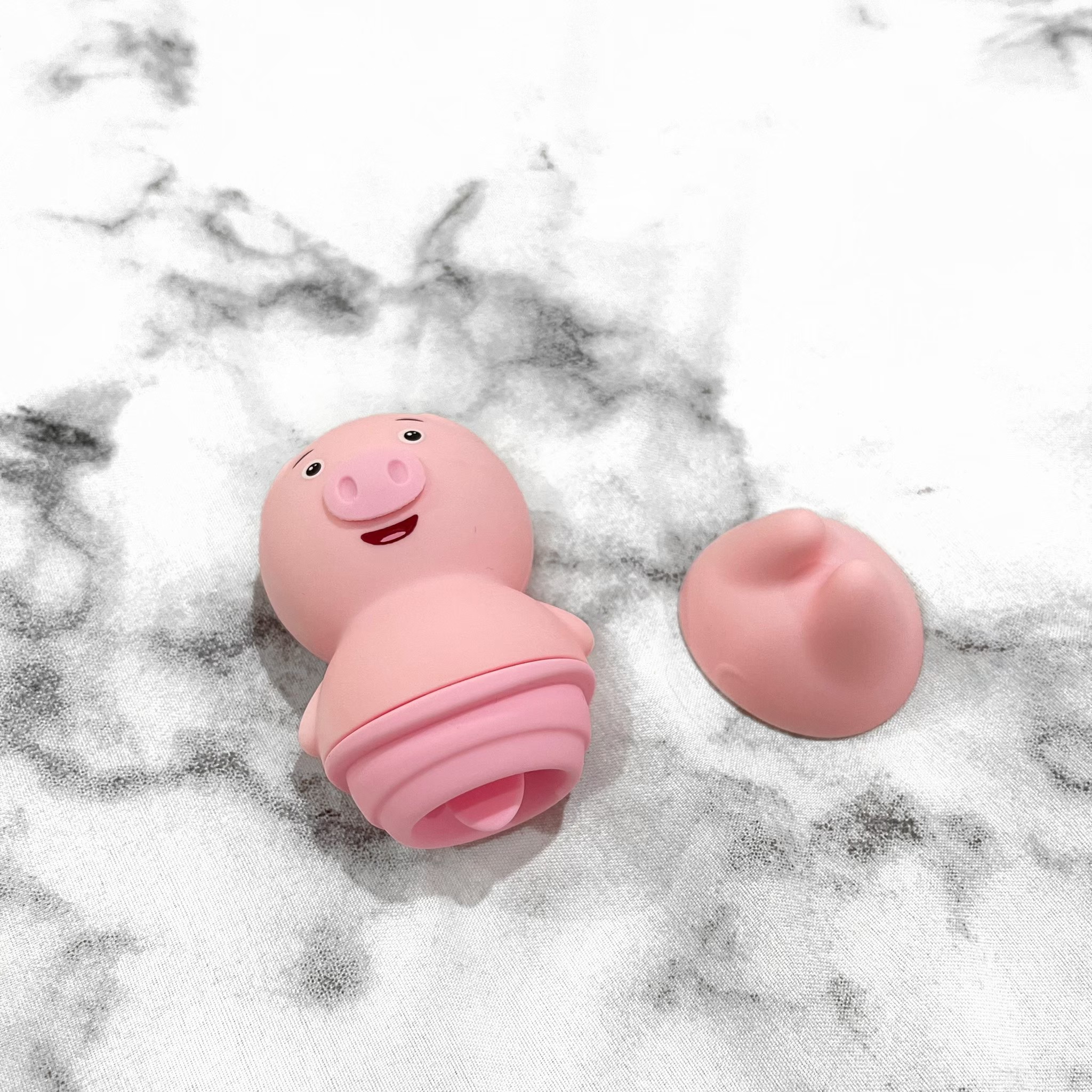 ลิ้นหมูน้อย 🐷