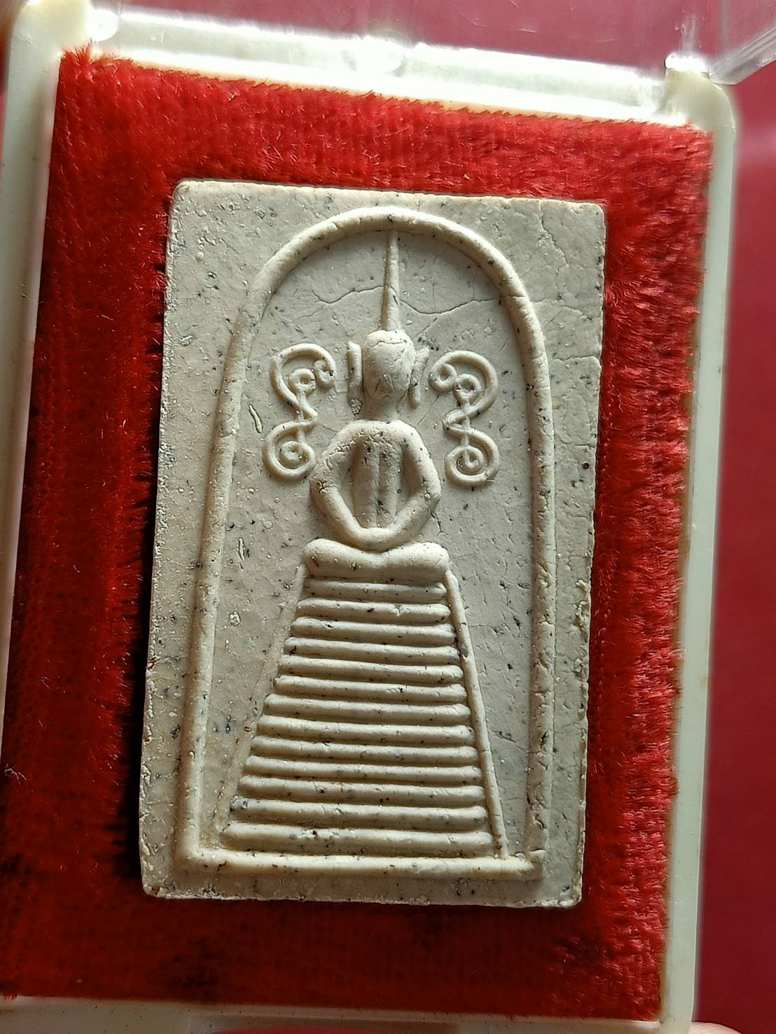 พระสมเด็จหลวงพ่อยิด วัดหนองจอก จ.ประจวบคีรีขันธ์ ปี 2537 พร้อมกล่อง (SKU-13119)