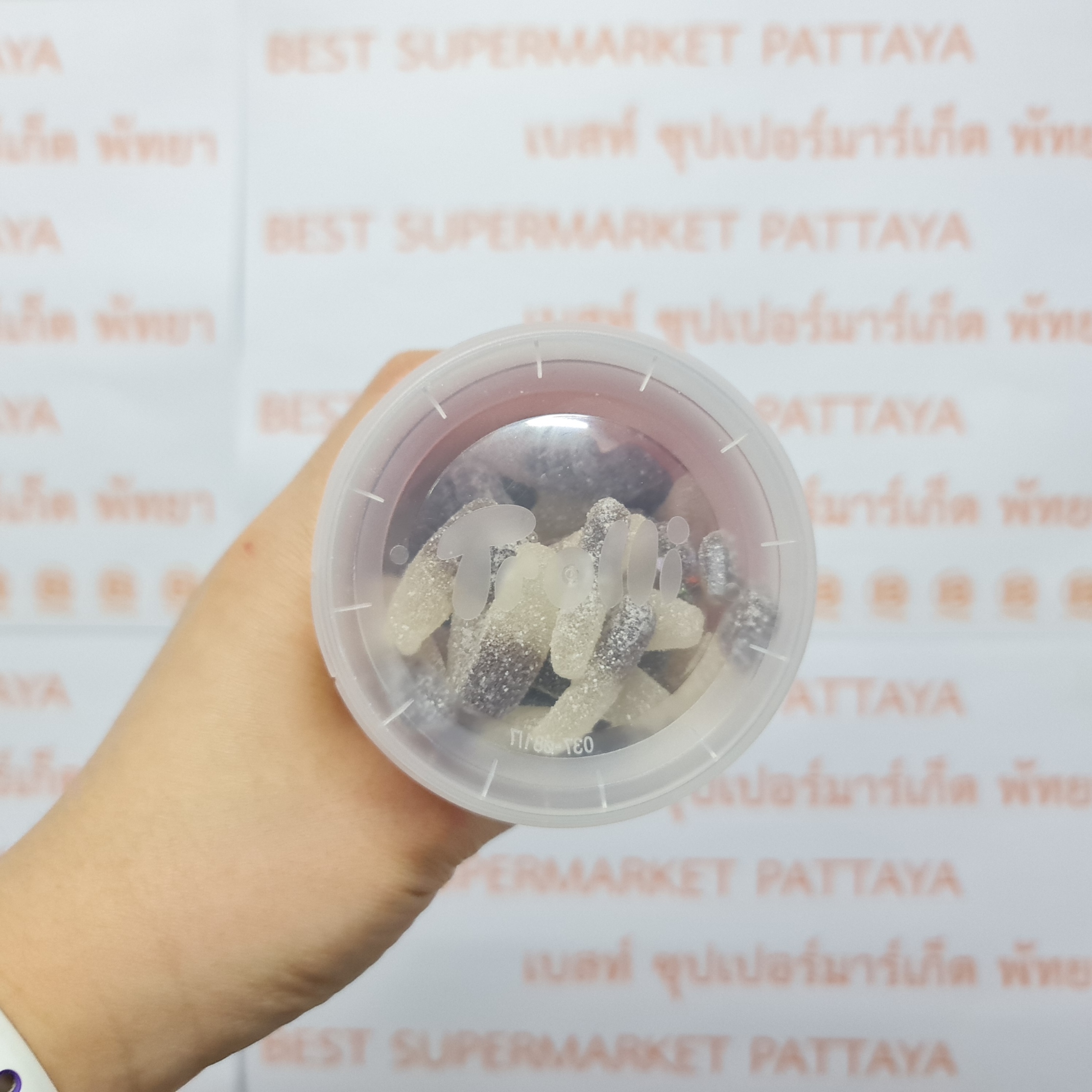 ทรอลลี่ ซาวน์ โคล่า คลับ 160 กรัม วุ้นเจลาตินสำเร็จรูป กลิ่นโคล่า รสเปรี้ยว Trolli Sour Cola Club 160 g.