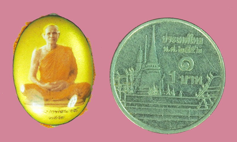 *38629 ล็อกเก็ตฉากทอง หลวงพ่อนงค์ วัดสว่างวงษ์ นครสวรรค์ 40