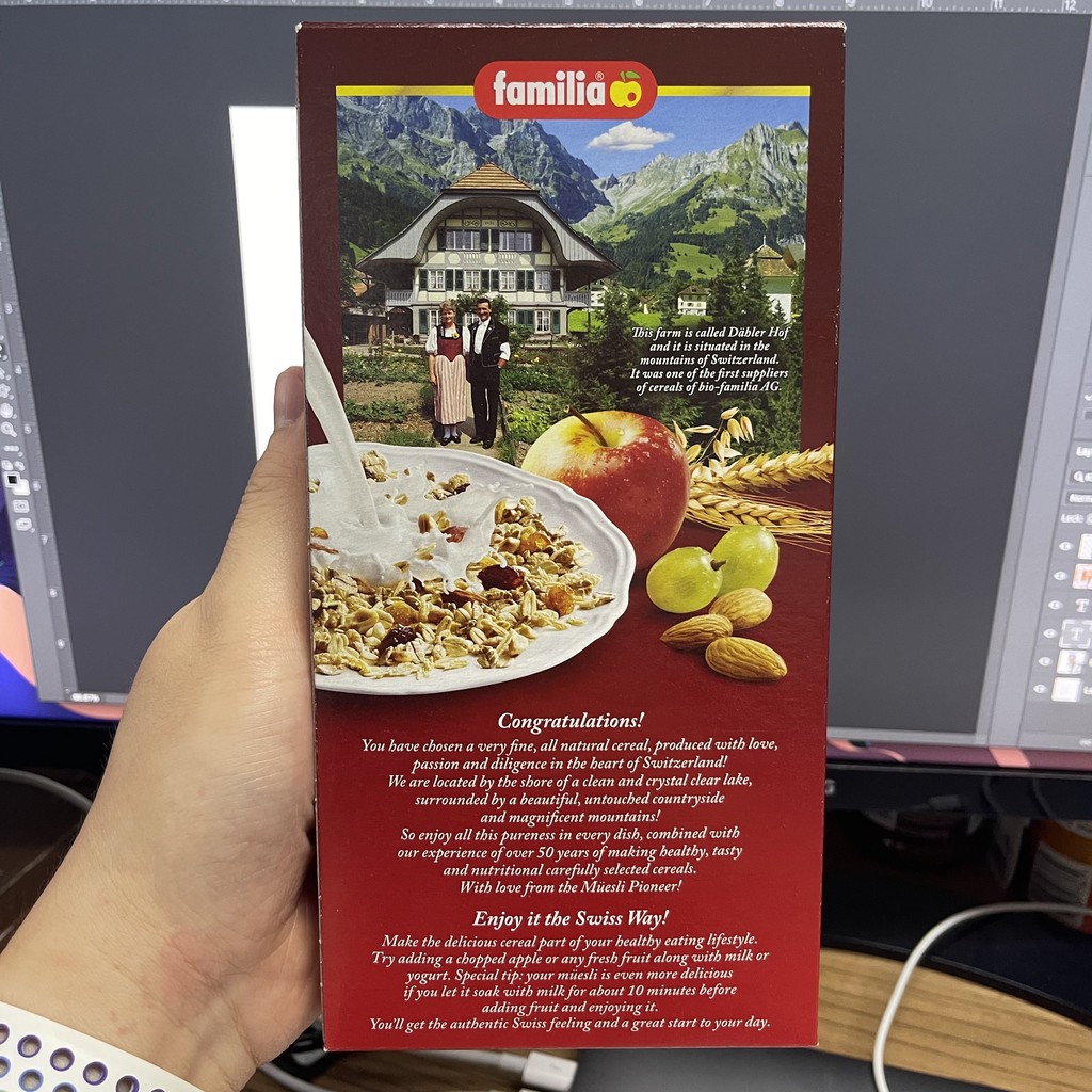 แฟมิเลีย มูสลี ผสม ผลไม้ และ นัต 340 กรัม Familia Original Muesli Traditional Recipe 340 g.