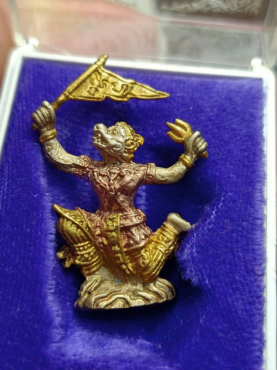 หนุมาน 8 กร หลวงพ่อพูล วัดไผ่ล้อม วัดไผ่ล้อม จ.นครปฐม พร้อมกล่อง (SKU-12817)