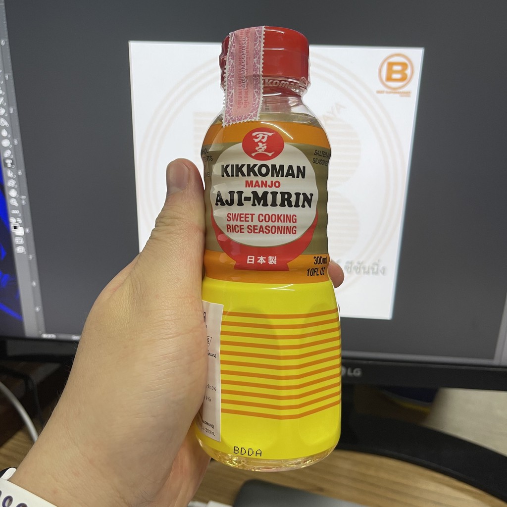 คิคโคแมน อะยิ มิริน สวีทคุ๊กกิ้ง ไรท์ ซีซันนิ่ง ซอสปรุงรสหวาน 300 มล. Kikkoman Aji Mirin Sweet Cooking Rice Seasoning