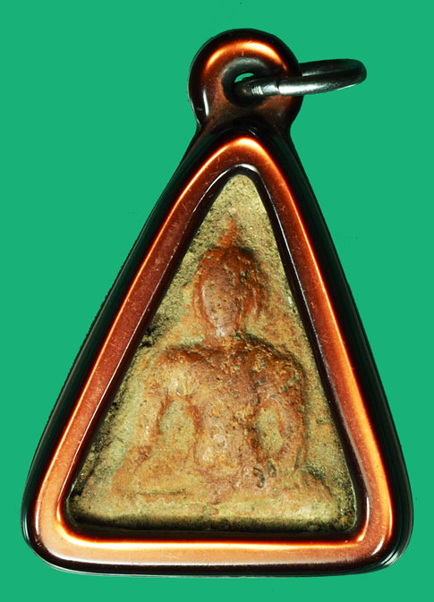 ขายแล้ว*36770 พระนางพญา เนื้อดินเก่า เลี่ยมพลาสติกเก่าวินเทจ ไม่ทราบที่ 3