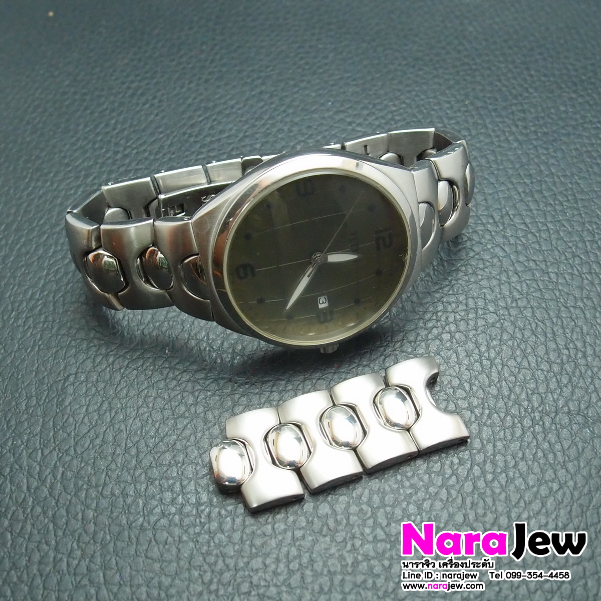 นาฬิกา TITUS หน้าปัดสีเขียว ของหลุดจำนำ