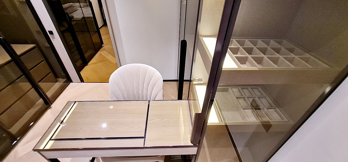 คอนโด The Reserve Sukhumvit 61 (เดอะ รีเซิร์ฟ สุขุมวิท 61) LUXURY CLASS ห้องใหญ่ ขายต่ำกว่าราคาซื้อขาย พร้อมเฟอร์ และบิ้วอิน