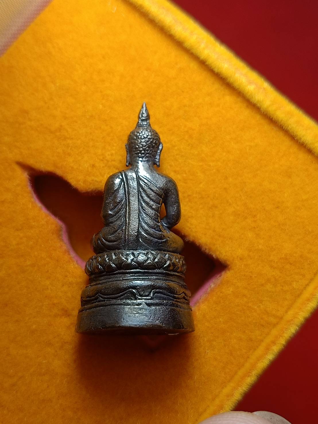 พระพุทธชัยมงคล พระพุทธรูปประจำโรงเรียนวิทยาศาสตร์จุฬาภรณราชวิทยาลัย จ.ปทุมธานี พร้อมกล่อง (SKU-11932)