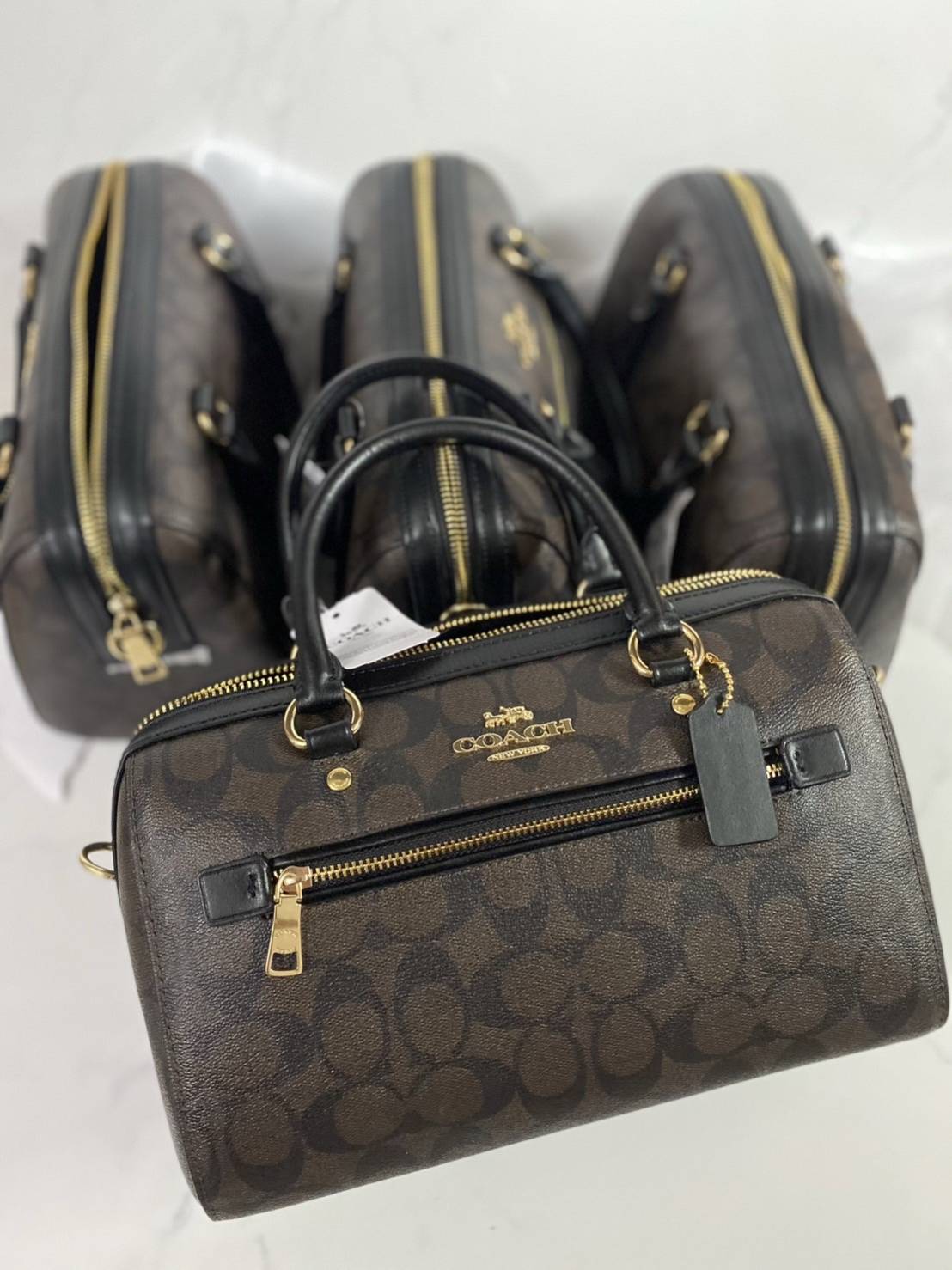 Coach ทรงหมอนรุ่นใหม่ ลายซีเข้ม