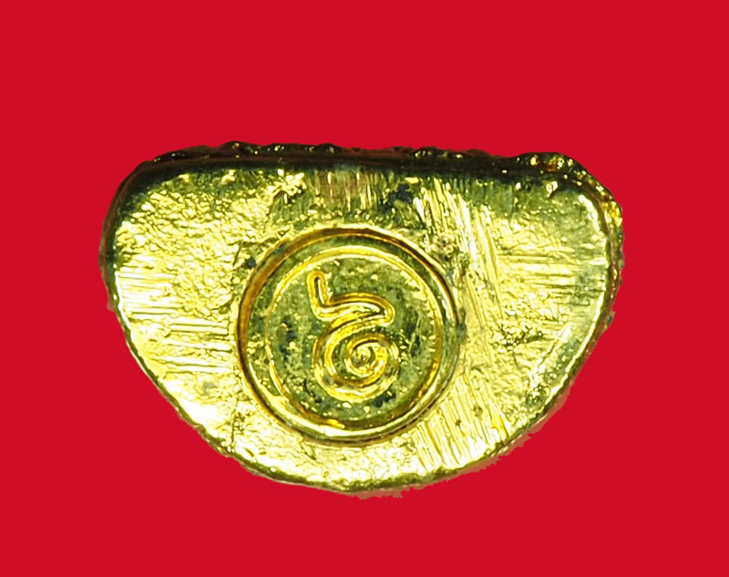 *31609 พระกริ่งสังกัจจายณ์ วัดโบสถ์สมพรชัย ปี 2520 กระุหลั่ยทอง กล่องเดิม 7