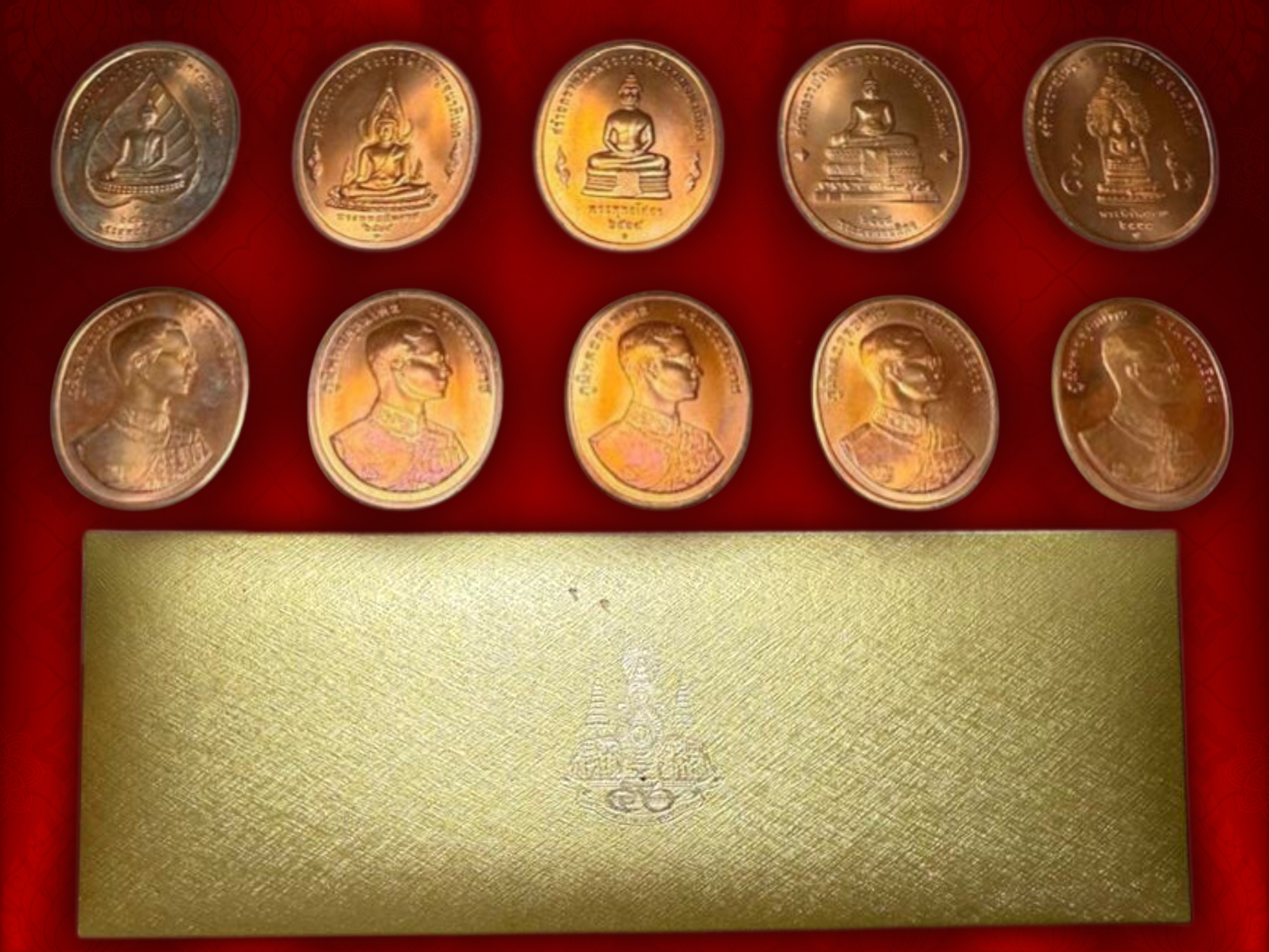 เหรียญ พระพุทธปัญจภาคี หลังในหลวงรัชกาลที่ 9 แบบพิมพ์ใหญ่ ครบชุด 5 เหรียญ เนื้อทองแดง ปี 2539 พร้อมกล่องครบถ้วน