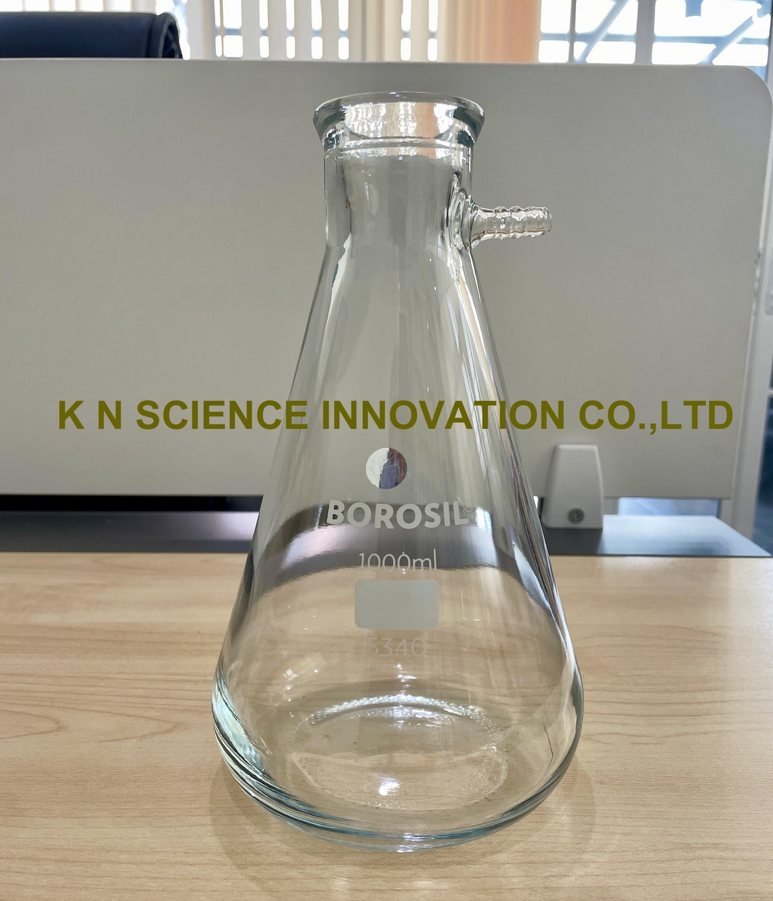Filtering Flask – Bolt Neck with Tubulation ฟลาสก์ที่ใช้ในการกรองหรือขวดลดความดัน 5340