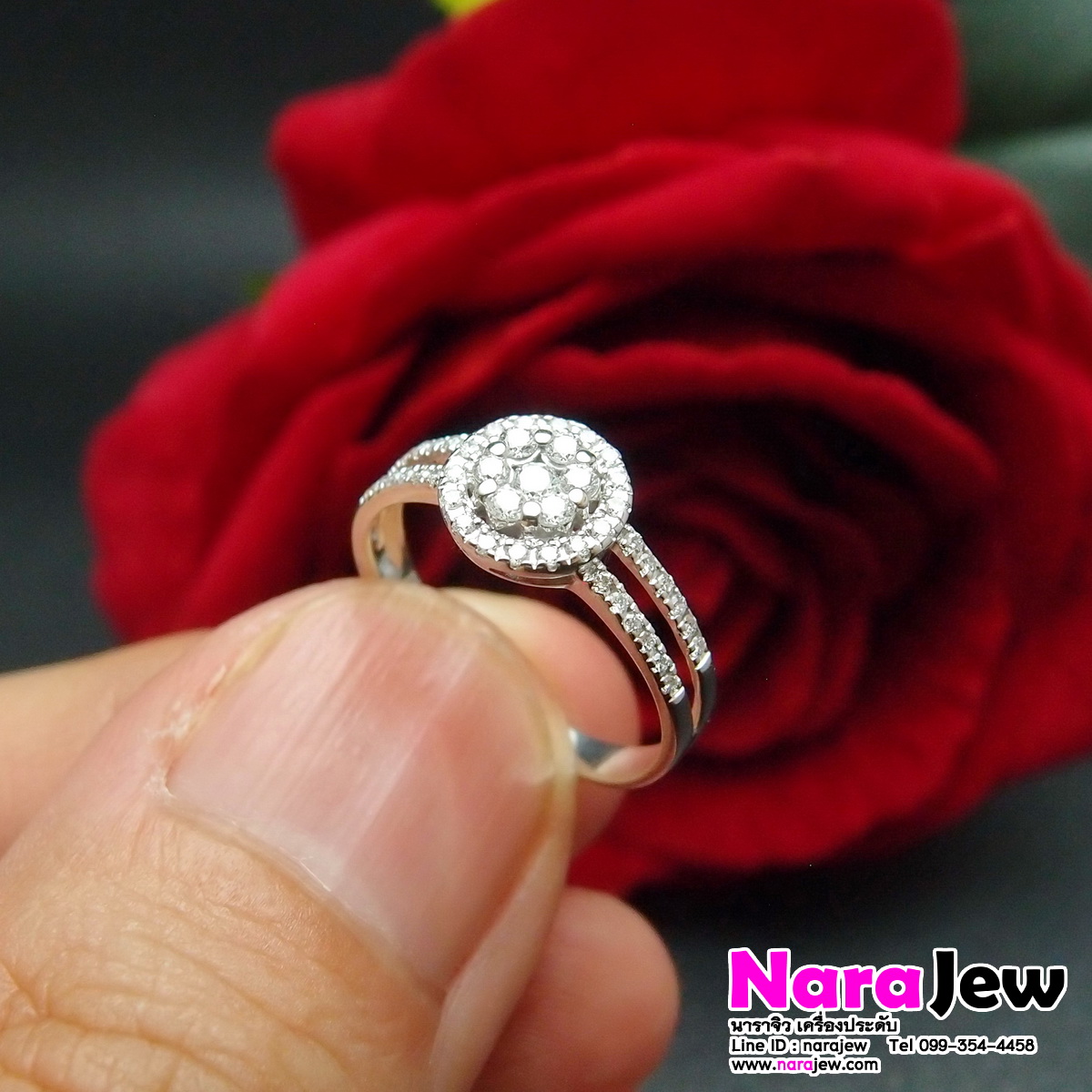 แหวนเพชร ดีไซน์ฝังกระจุก หน้ากว้าง 8 มิล ประดับเพชรแท้ 0.34 ct