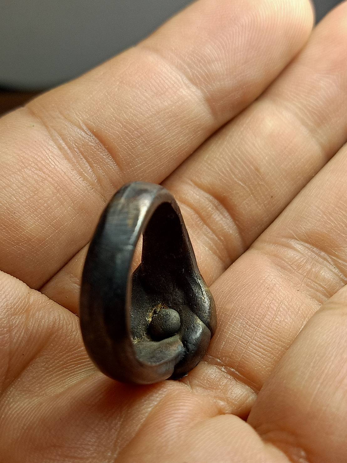 แหวนพิรอด (แหวนตะกร้อ) หลวงพ่อสาย วัดท้องคุ้ง จ.อ่างทอง (SKU-05289)