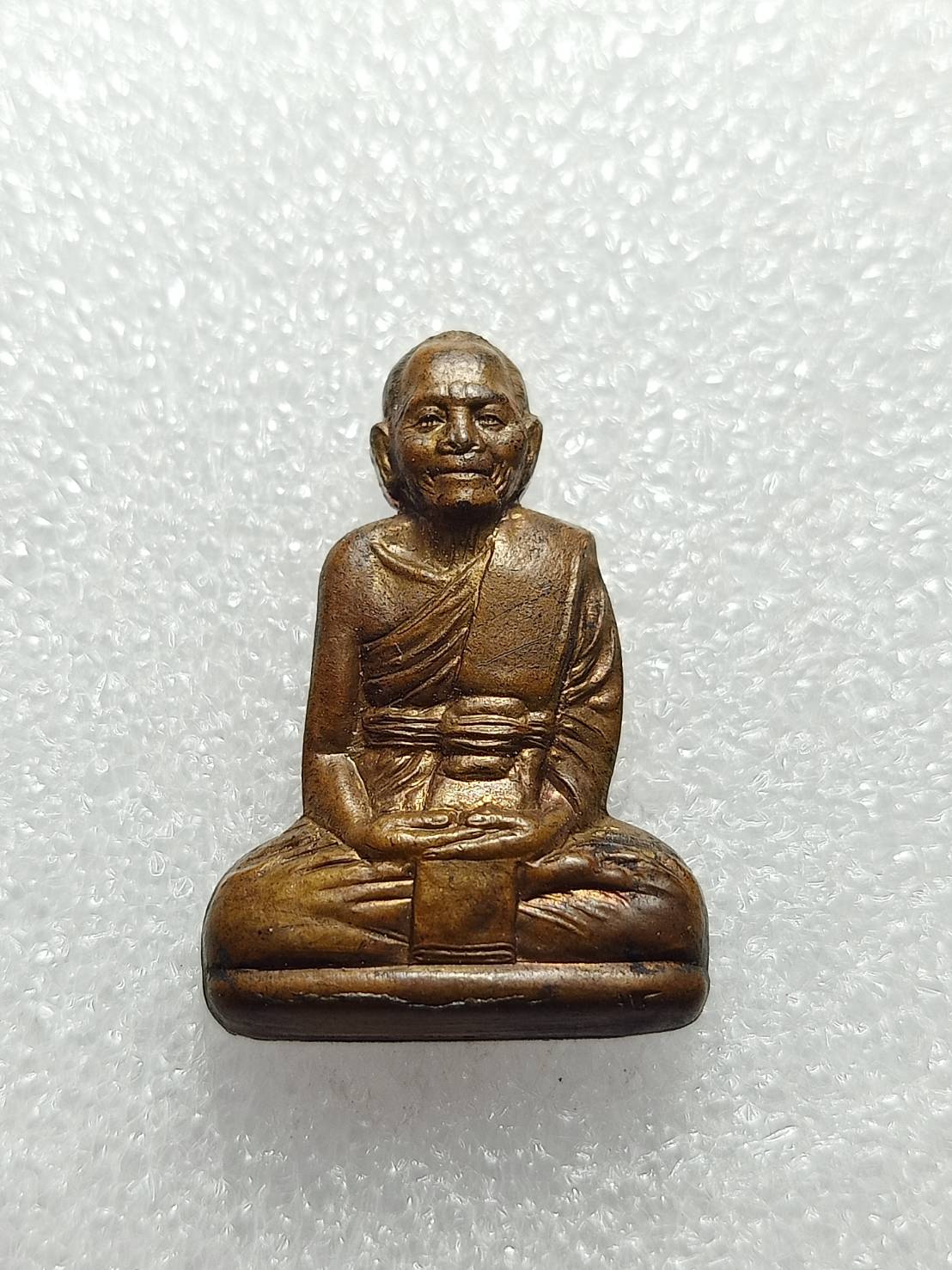 รูปหล่อปั้มครึ่งซีก หลวงพ่อวงษ์ วัดปริวาส กรุงเทพ ปี 2543 (SKU-11189)