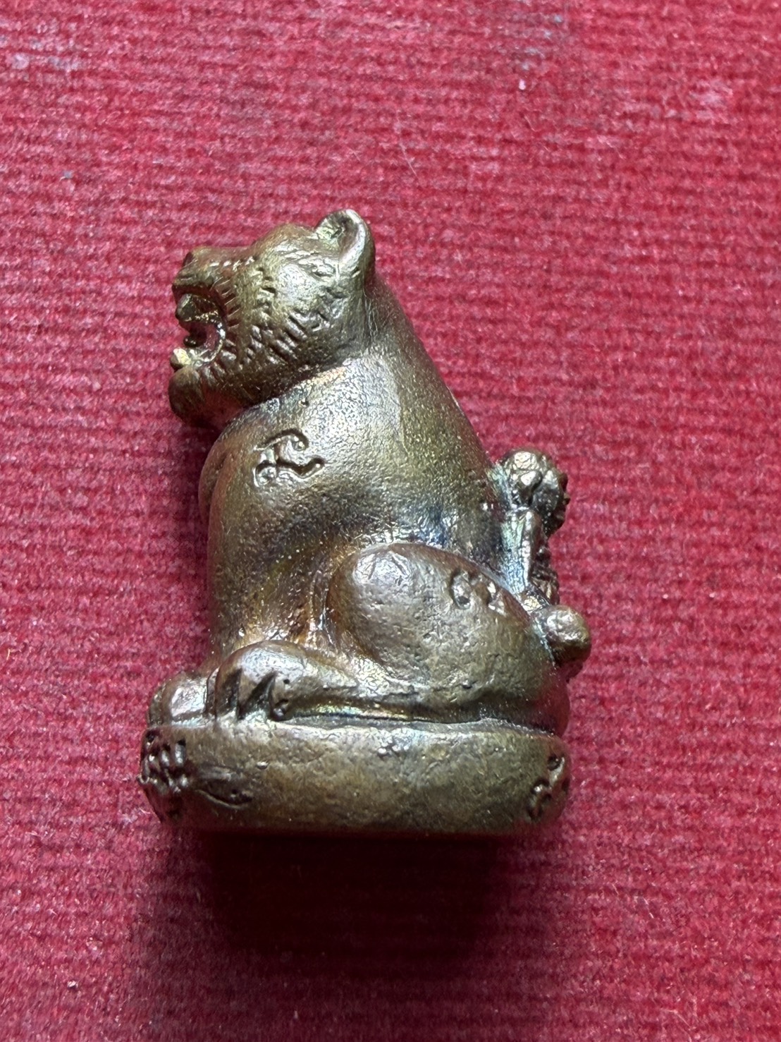 รูปหล่อเสือหลวงพ่อเพี้ยน วัดเกริ่นกฐิน จ.ลพบุรี (SKU-13329)