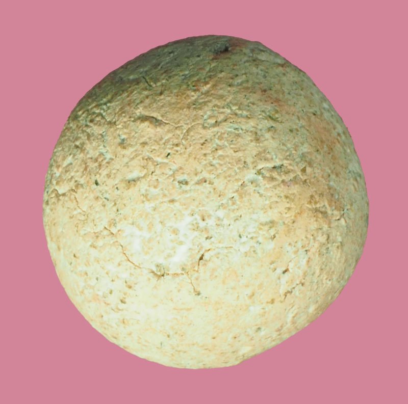 ขายแล้ว*39928 ลูกอมเนื้อชมพูเก่าแห้ง พอมีอายุ ไม่ทราบที่และปีสร้าง 12