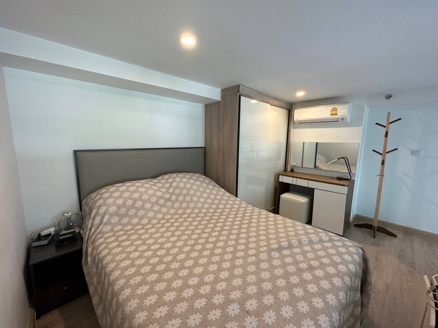 ขาย (For Sale) คอนโด : ไนท์บริดจ์ ติวานนท์ Knightsbridge Duplex Tiwanon ประเภท : 1 ห้องนอน 1 ห้องน้ำ พื้นที่ : 42 ตรม.