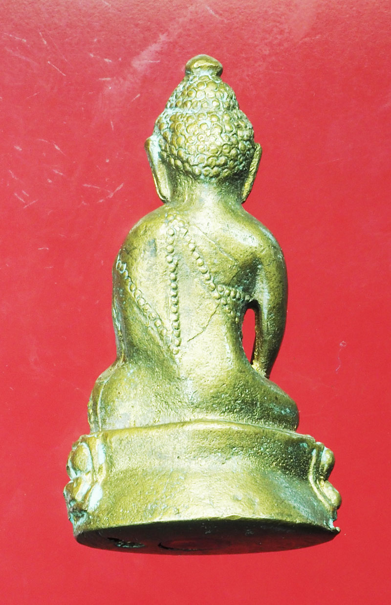 29481 พระกริ่ง สายวัดสุทัศน์ เนื้อทองเหลือง ใต้ฐานตอกโค๊ต ดอกจันทร์ 7