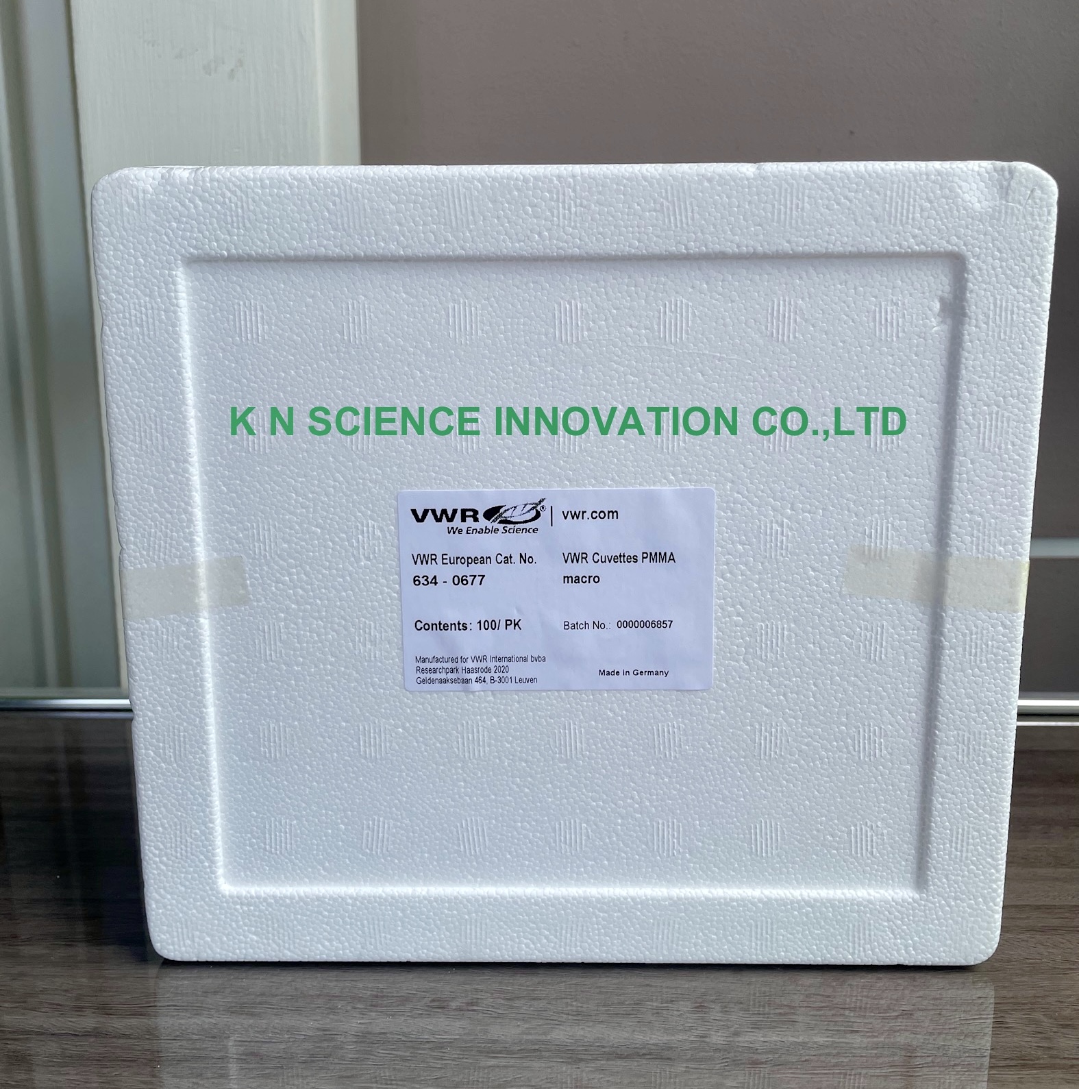 คิวเวทท์พลาสติก,Cuvette Plastic (Macro) ,เนื้อ PMMA ,ปริมาตร 2.5-4.0 ml , 100 ชิ้น/กล่อง ยี่ห้อ VWR/England 634-0677