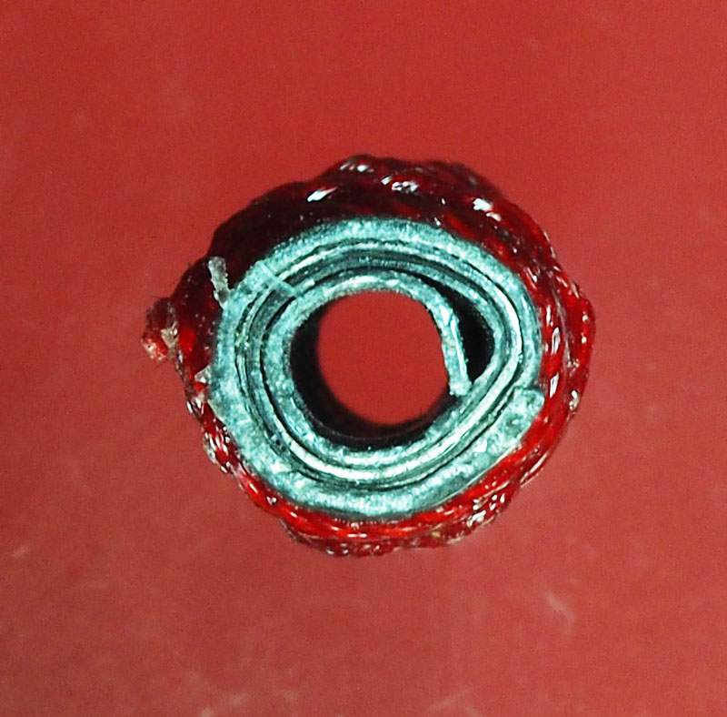 *28950 ตะกรุดตะกั่วถักเชือกสีแดง อาจารย์สวง วัดเขาพระ พัฒนานิคม ยาวประมาณ 1 นิ้ว 12