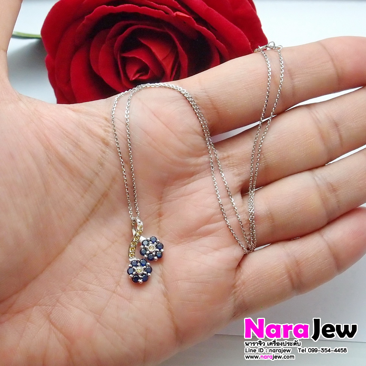 สร้อยไพลิน รูปดอกไม้คู่ ประดับบุษราคัม จี้ไพลิน พร้อม สร้อยคออิตาลี งานนอก