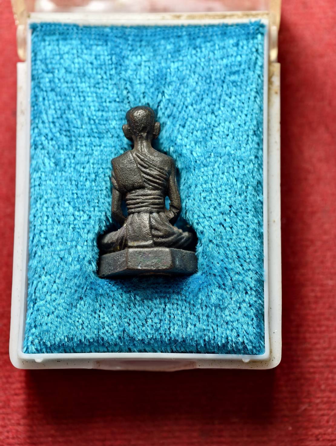 รูปหล่อหลวงปู่เจียม รุ่นมหานิยม วัดอินทรสุการาม จ.สุรินทร์ พร้อมกล่อง (SKU-13695)