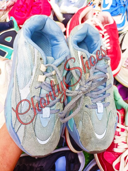 second hand shoes