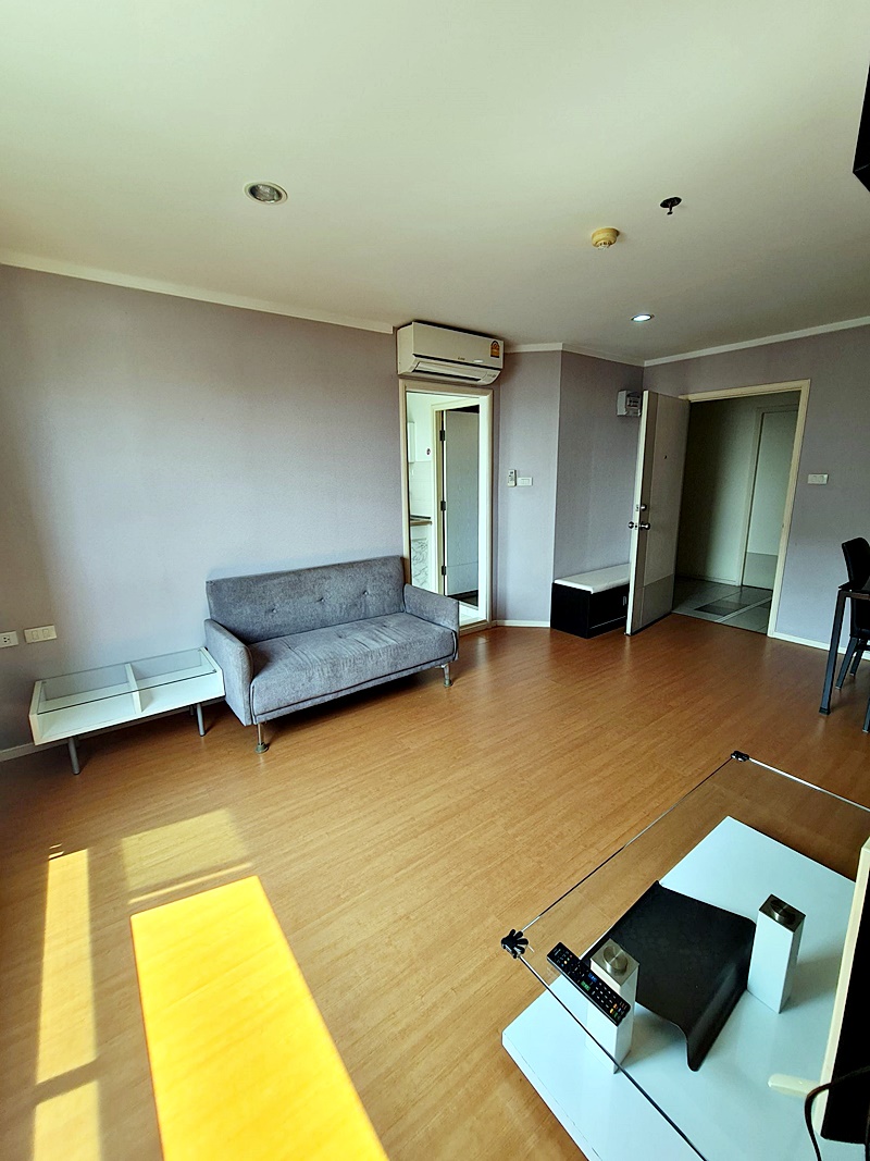 Condo for sale, Lumpini Park Rattanathibet - Ngamwongwan, 52.95 sq m., next to Bang Kraso BTS station. Next to Big C-Rattanathibet 2