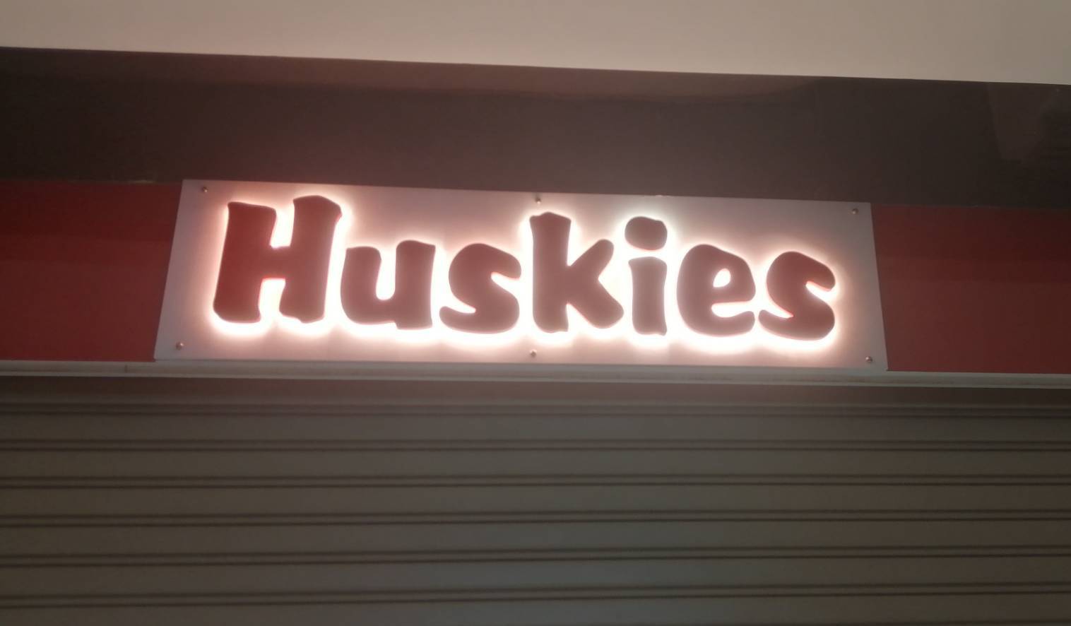 ป้ายอักษรไฟออกหลัง ป้ายอักษรซิงค์ทำสีไฟออกหลัง