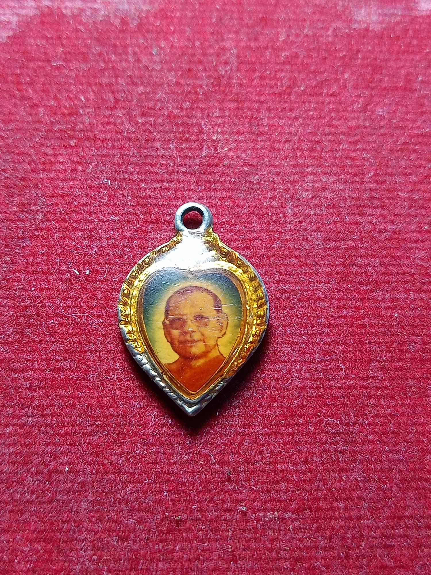 ล็อกเก็ตหลวงพ่อฤาษีลิงดำ วัดท่าซุง จ.อุทัยธานี (SKU-04371)