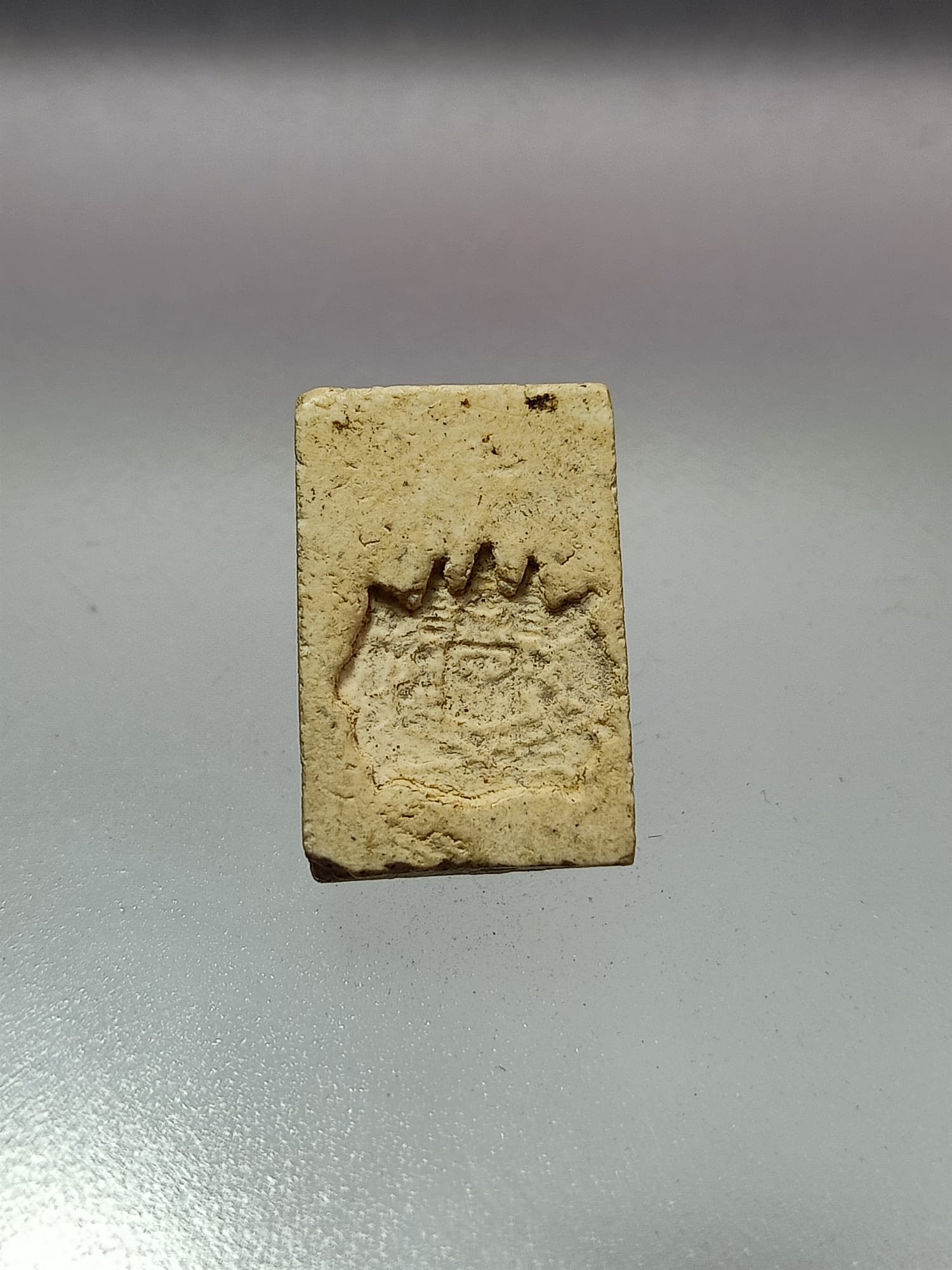 พระสมเด็จ พิมพ์เล็ก หลังตราโล่ห์(ตราแผ่นดิน) หลวงปู่นาค วัดระฆังฯ (SKU-00289)