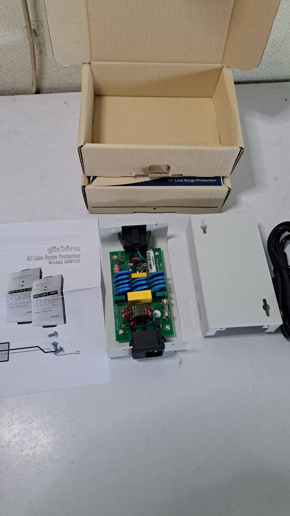 AC Line Surge Protechtion อุปกรณ์ป้องกันกระแสไฟเกิน/ไฟกระชาก ป้องกันอุปกรณ์ไฟฟ้าและอิเล็กทรอนิกส์จากความเสียหายที่เกิดจากไฟกระชาก หรือแรงดันไฟฟ้าที่สูงขึ้นอย่างฉับพลัน