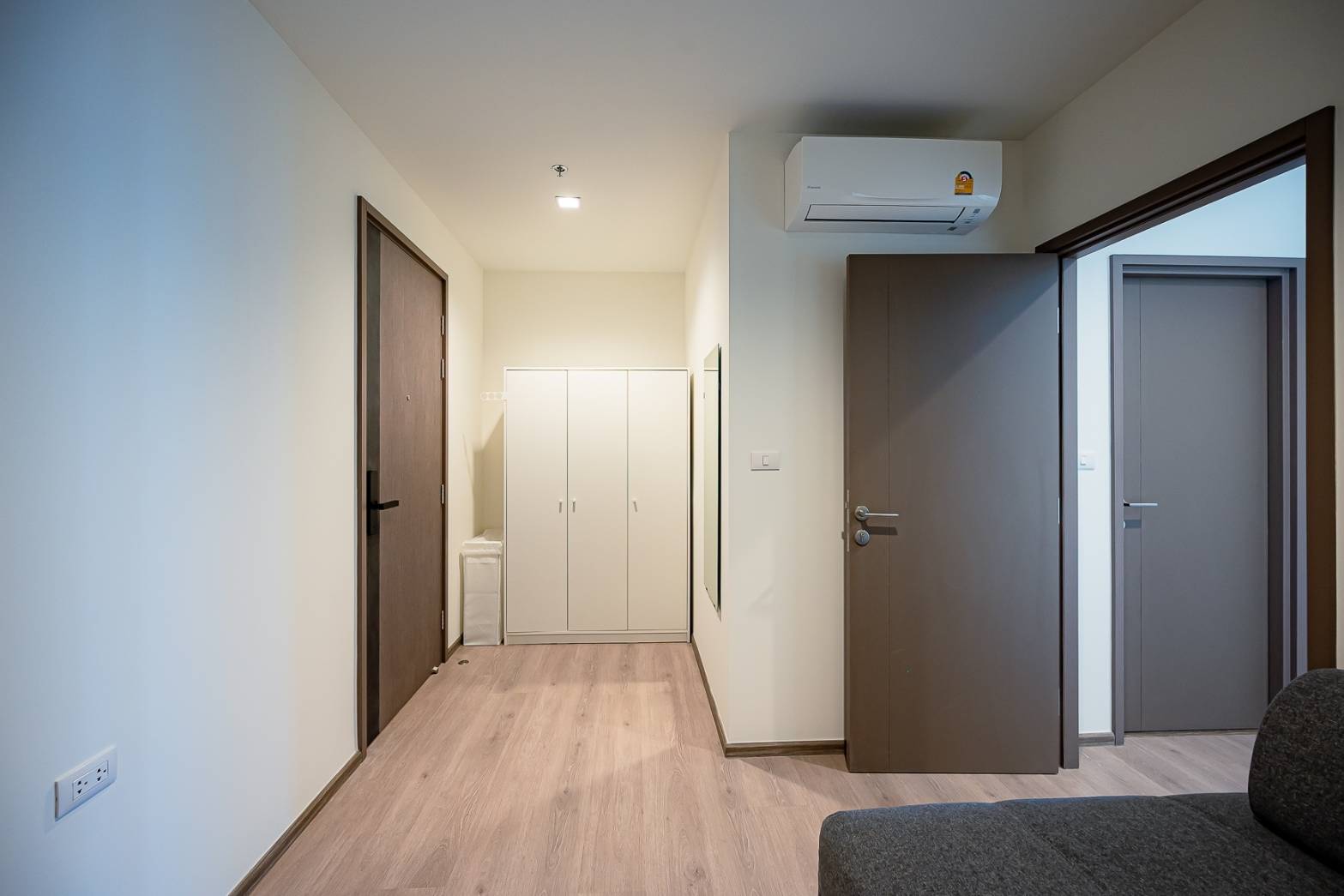 ขาย(For Sale) คอนโด : เดอะ ไลน์ พหลโยธิน อาคาร B (The Line Phahonyothin Park B) ประเภท : 2 ห้องนอน 2 ห้องน้ำ(ห้อง Duplex 2 ชั้น) พื้นที่ : 83ตรม.