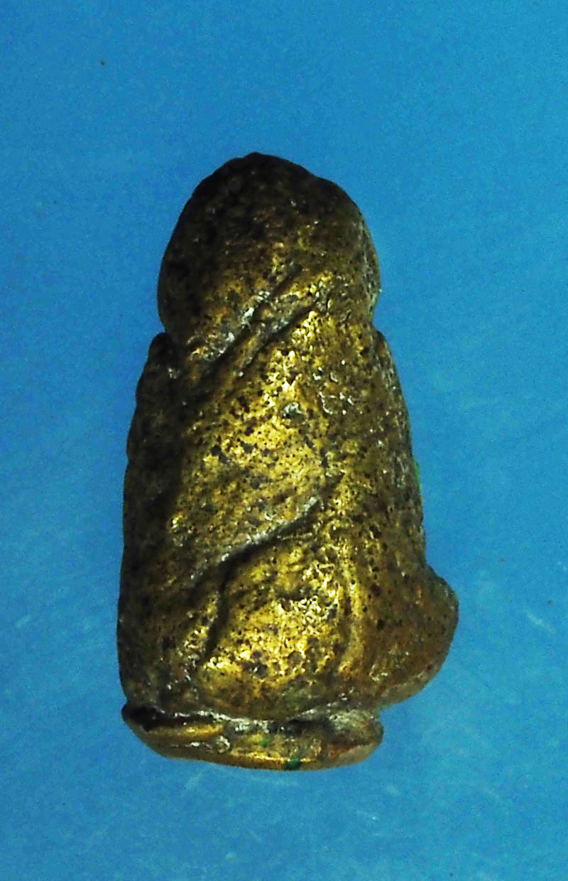 *28785 พระรูปหล่อลักษณะหล่อเก่าเป็นพระปิดตา หล่อไม่สมบูรณ์ เนื้อทองเหลือง ไม่ทราบที่ 8